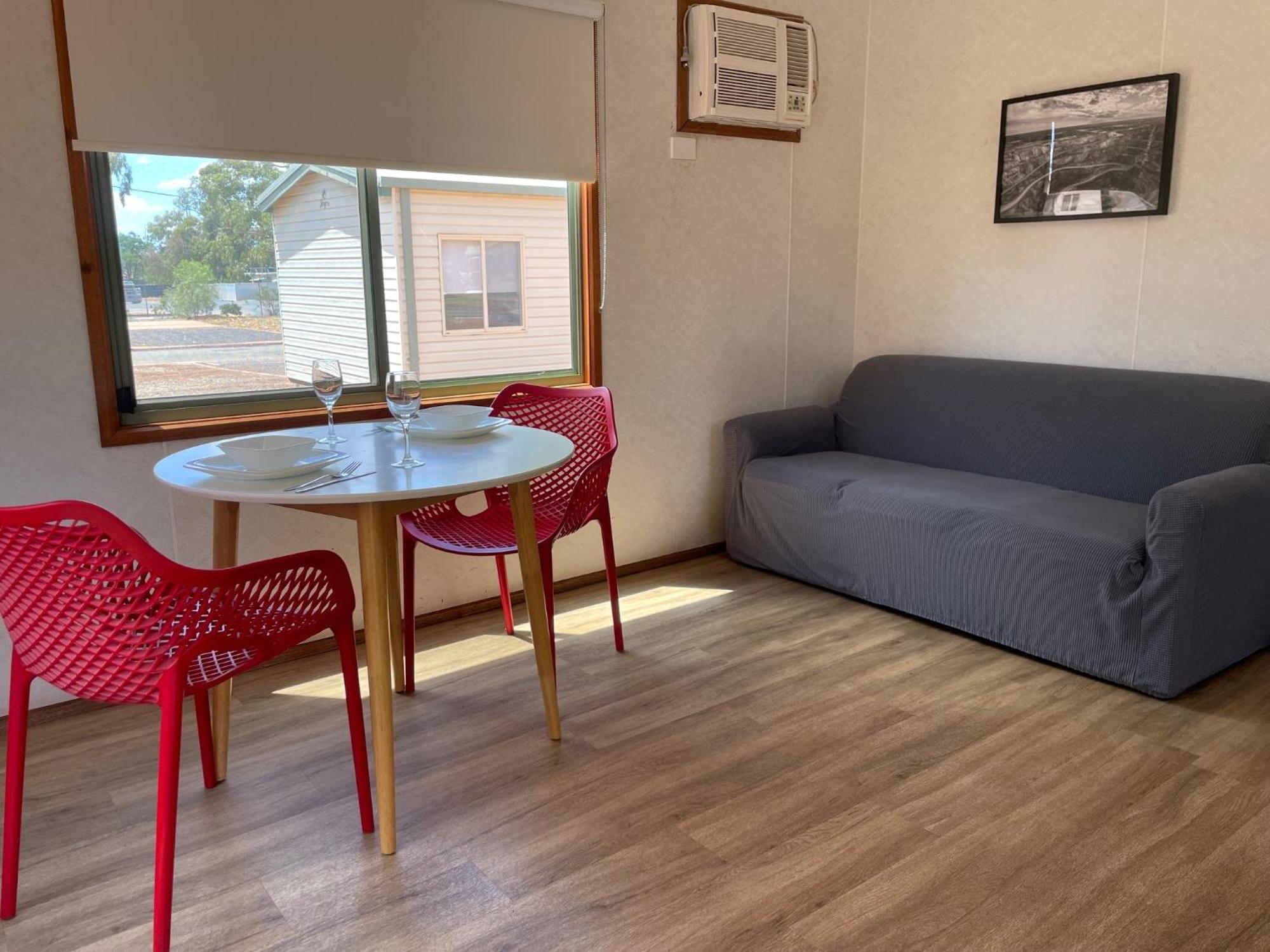 Cobar Caravan Park 外观 照片